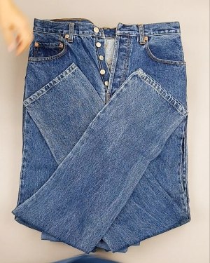 Фотография  387 - Джинсы LEVIS муж #7,5 кг, ЛОТ №7013 оптом в Астрахани и Астраханской области